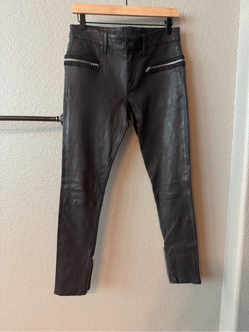 RtA Lambskin Stretch Leather Skinny Zipper Moto Pants in Black NWOT Size 28